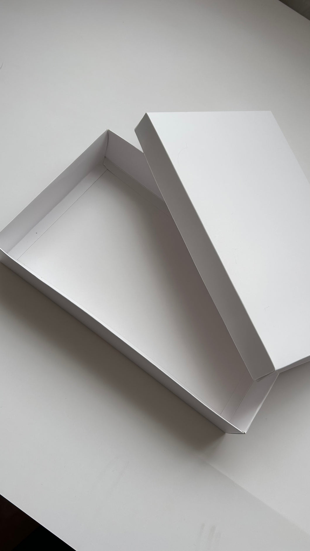 Caja autoarmable